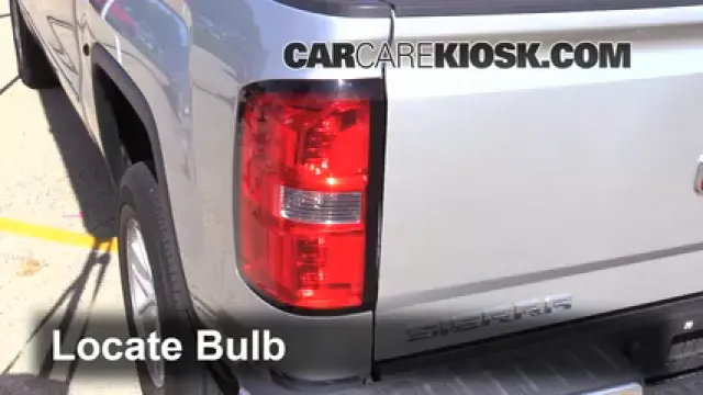 2014 GMC Sierra 1500 SLE 4.3L V6 FlexFuel Crew Cab Pickup Luces Luz trasera (reemplazar foco)